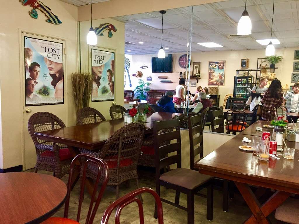 Cafe Cuba & Cakes | 12215 Hawthorne Blvd, Hawthorne, CA 90250, USA | Phone: (310) 675-2253