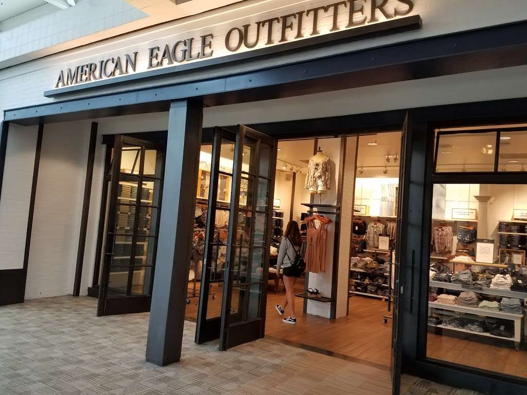 American Eagle Outfitters | 310 Daniel Webster Hwy S Space W270, Nashua, NH 03060, USA | Phone: (603) 891-2317