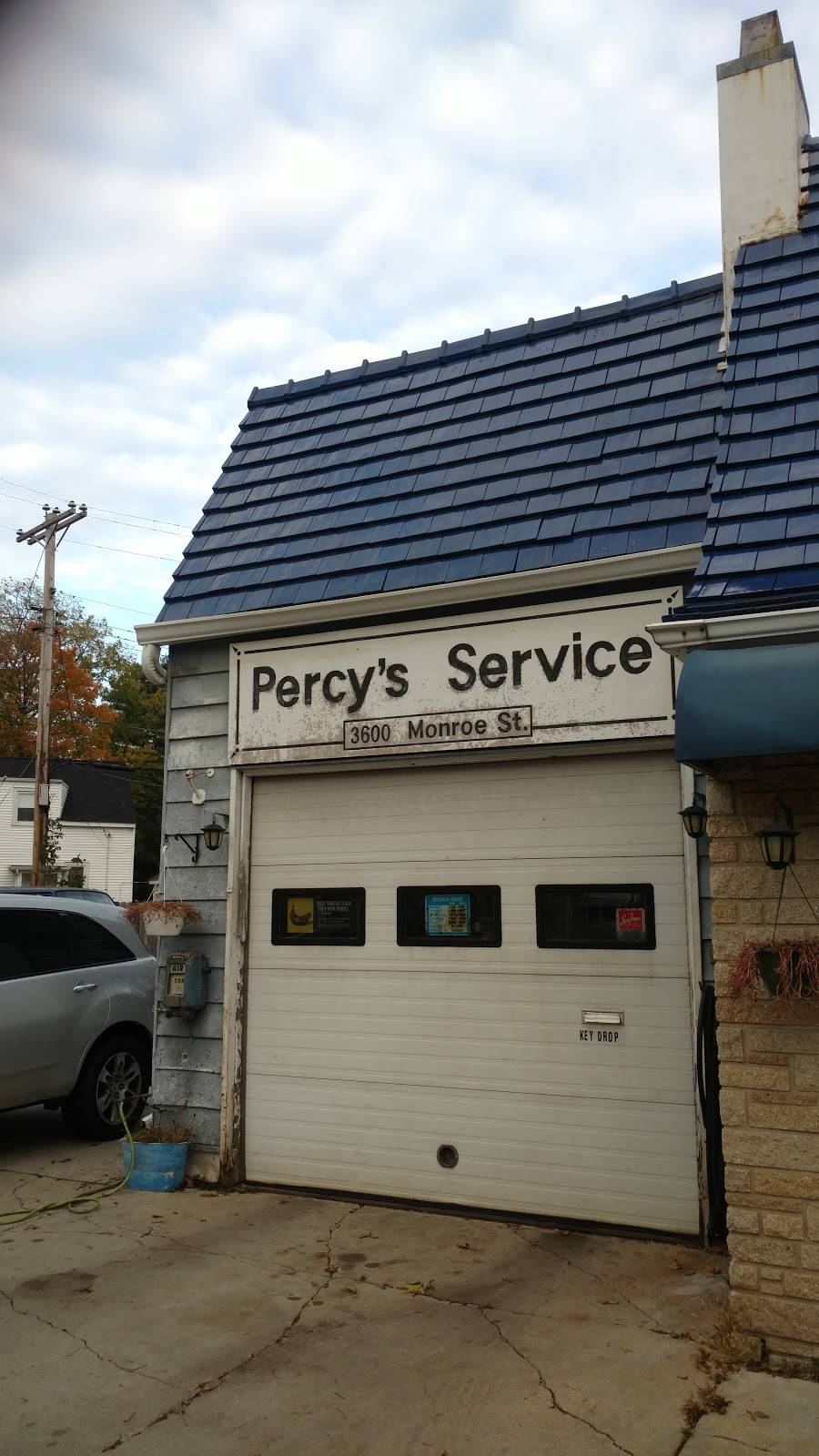 Percys Service Station | 3600 Monroe St, Madison, WI 53711, USA | Phone: (608) 231-3304