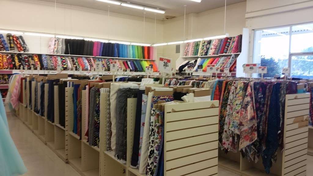 JOANN Fabrics and Crafts | 16055 Whittier Blvd, Whittier, CA 90603, USA | Phone: (562) 943-0003