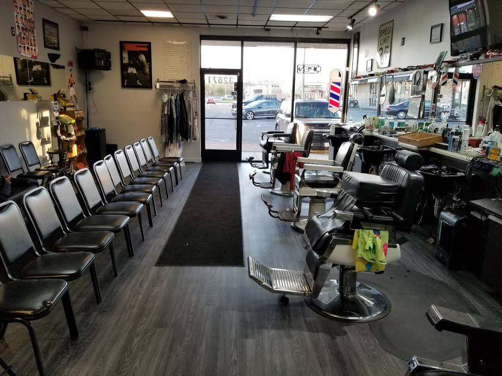 20 & Out Barbershop | 32871 Schoenherr Rd, Warren, MI 48088, USA | Phone: (586) 222-1314