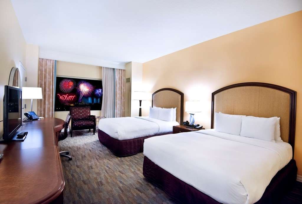 Hilton Orlando Bonnet Creek | 14100 Bonnet Creek Resort Ln, Orlando, FL 32821, USA | Phone: (407) 597-3600