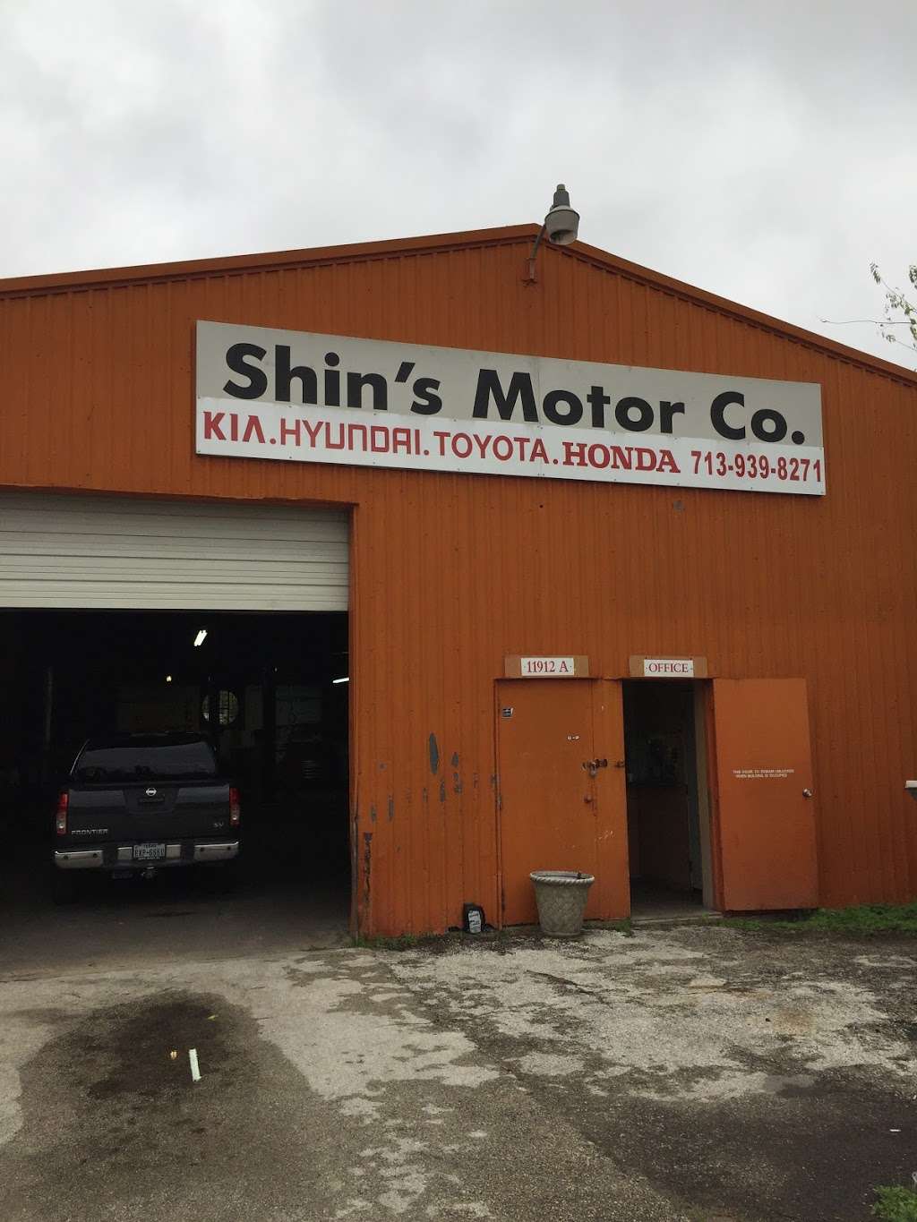 Shins Motor Co | 11912 Hempstead Rd, Houston, TX 77092, USA | Phone: (713) 939-8271