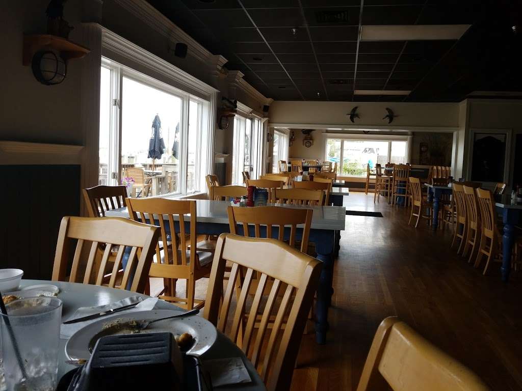 Kingfishers Seafood Bar & Grill | 14442 Solomons Island Rd S, Solomons, MD 20688, USA | Phone: (410) 394-0236