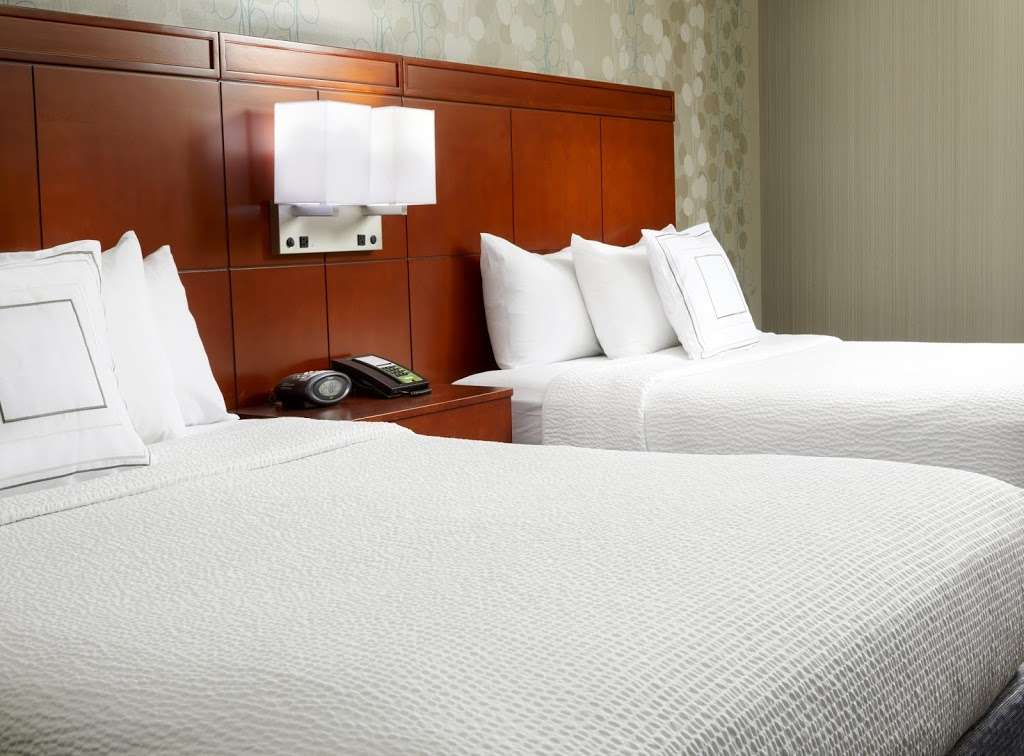 Courtyard by Marriott San Antonio Six Flags® at The RIM | 5731 Rim Pass Drive, San Antonio, TX 78257, USA | Phone: (210) 558-7774