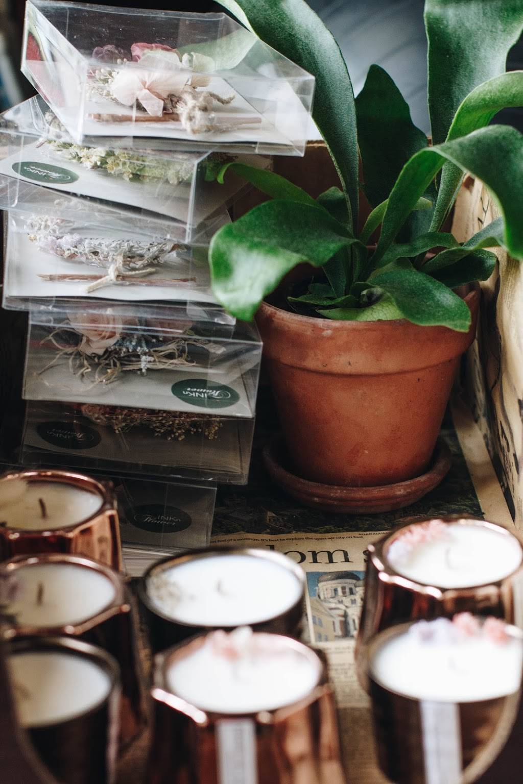 Ink ‘N Flower | 4343 Benjamin St NE, Columbia Heights, MN 55421, USA | Phone: (612) 465-9066