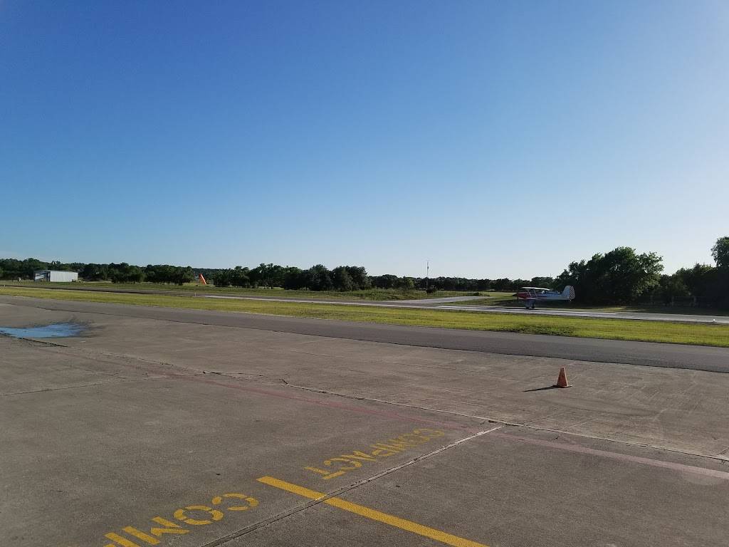 Boerne Stage Field in 100 Boerne Stage Airfield, Boerne, TX 78006, USA