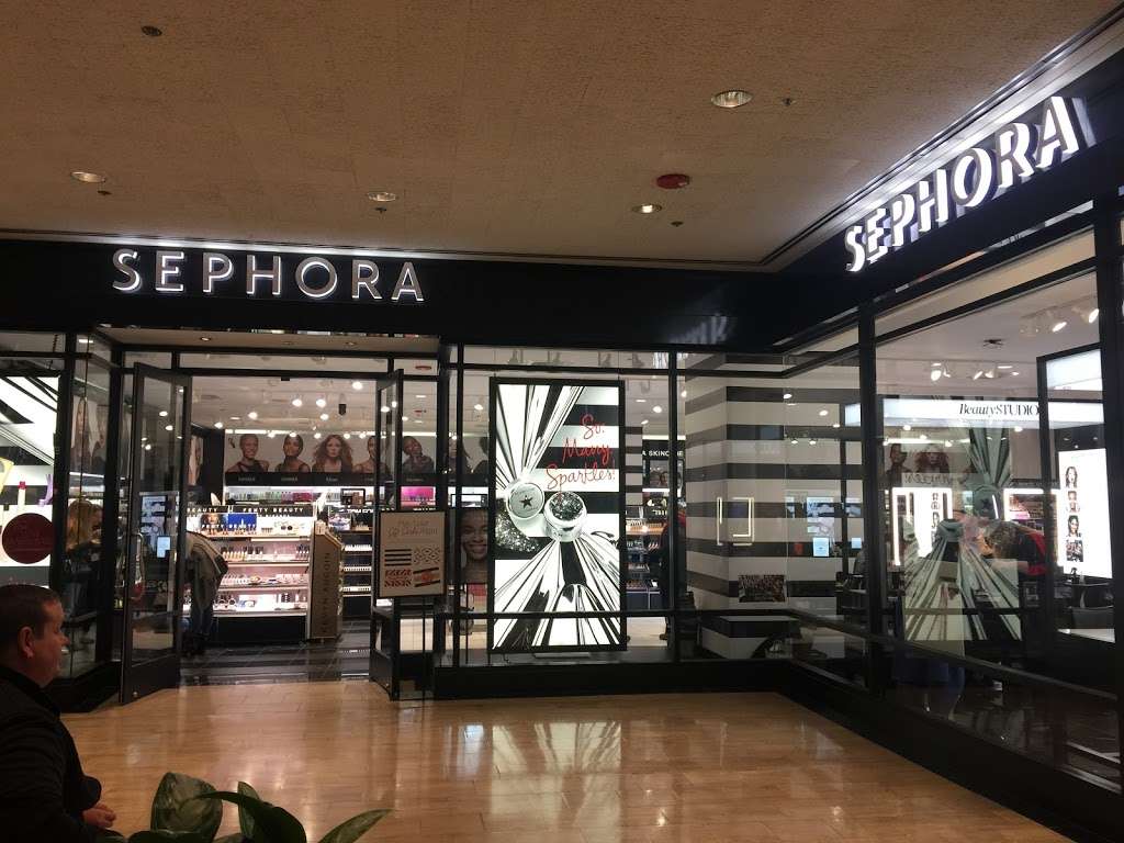 SEPHORA | 845 N Michigan Ave, Chicago, IL 60611 | Phone: (312) 335-9391