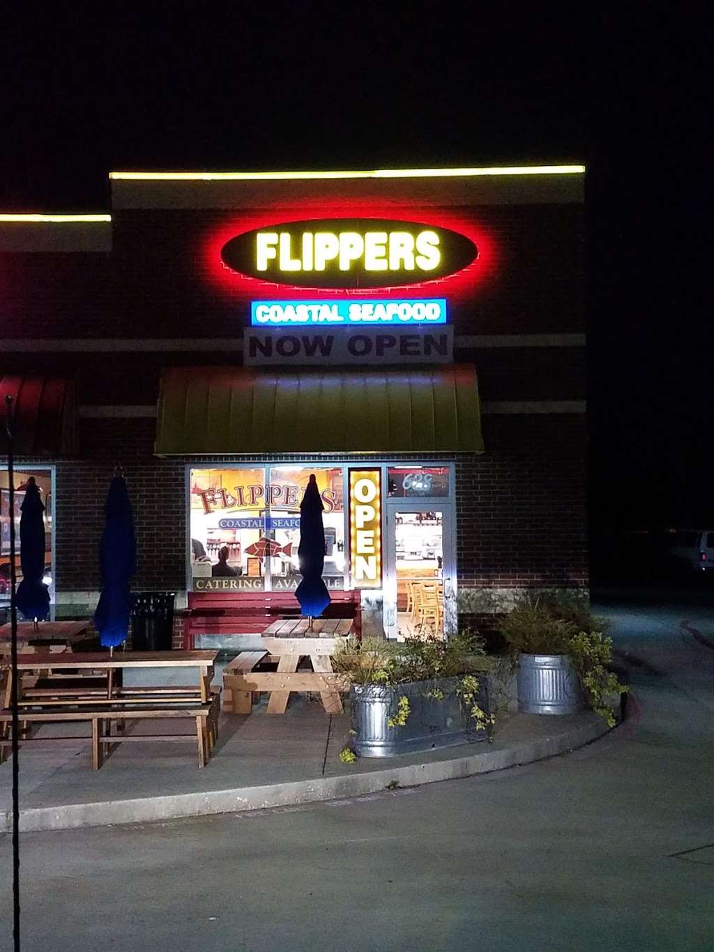 Flippers Coastal Seafood | 628 Farm to Market 517 Rd W, Dickinson, TX 77539 | Phone: (832) 340-7340