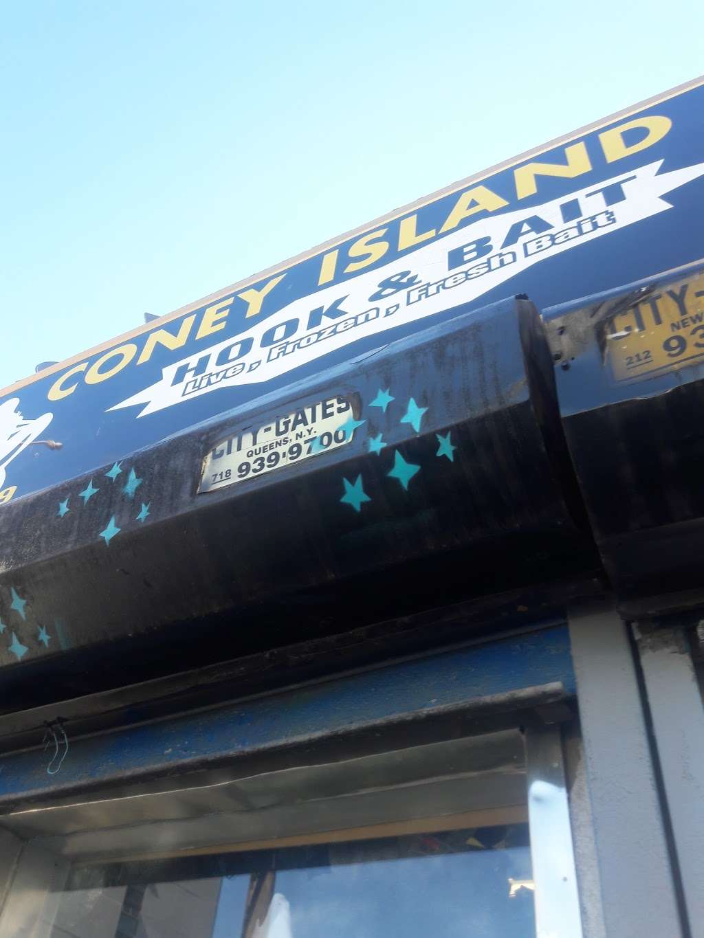 Coney Island hook & bait shop | 2879 W 24th St, Brooklyn, NY 11224, USA | Phone: (347) 312-3868
