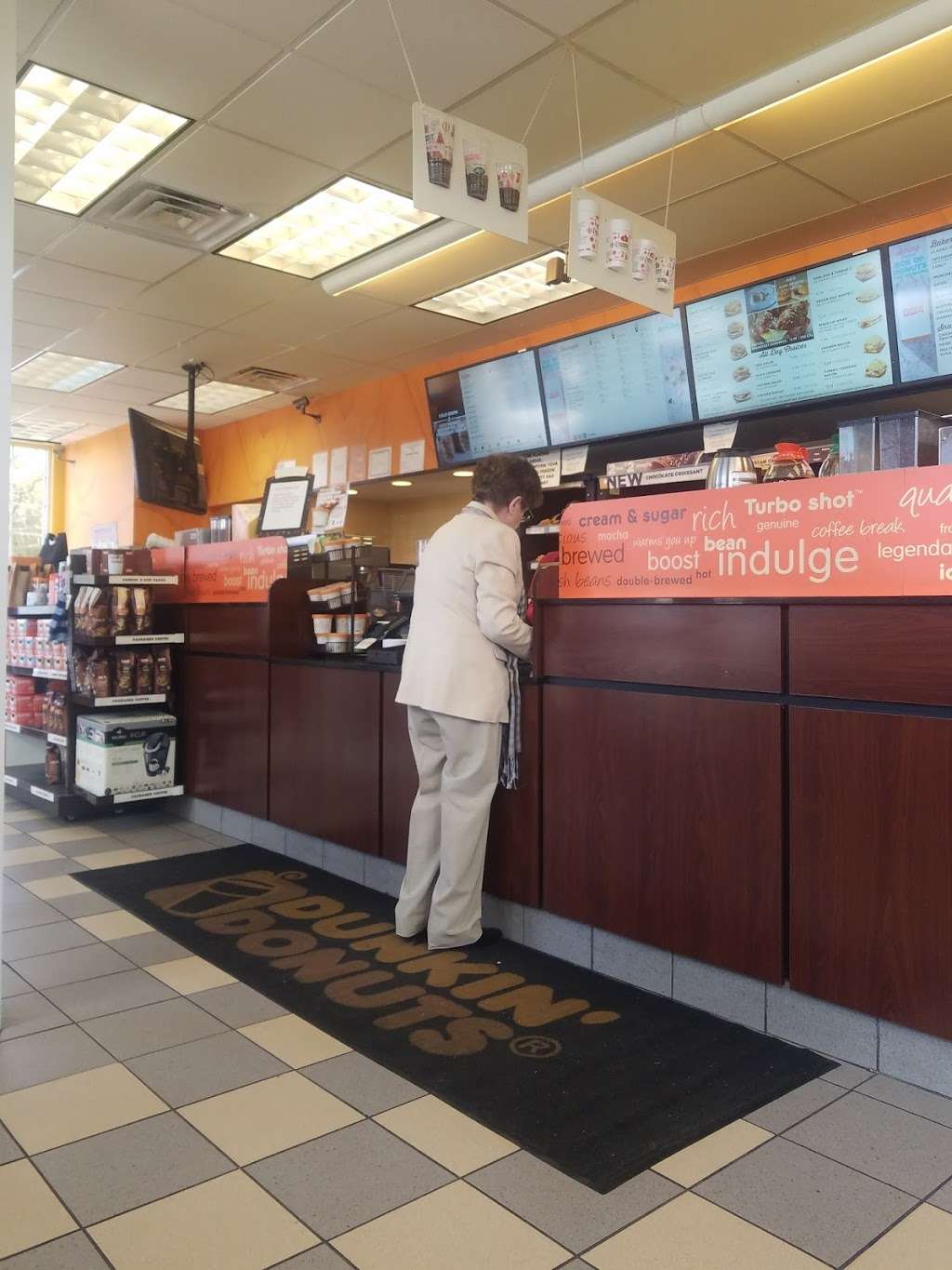 Dunkin Donuts | 375 NJ-10, Randolph, NJ 07869, USA | Phone: (973) 989-6868