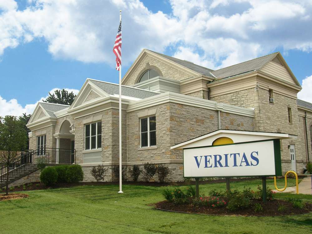 Veritas High School | 3025 W Oklahoma Ave, Milwaukee, WI 53215, USA | Phone: (414) 389-5574