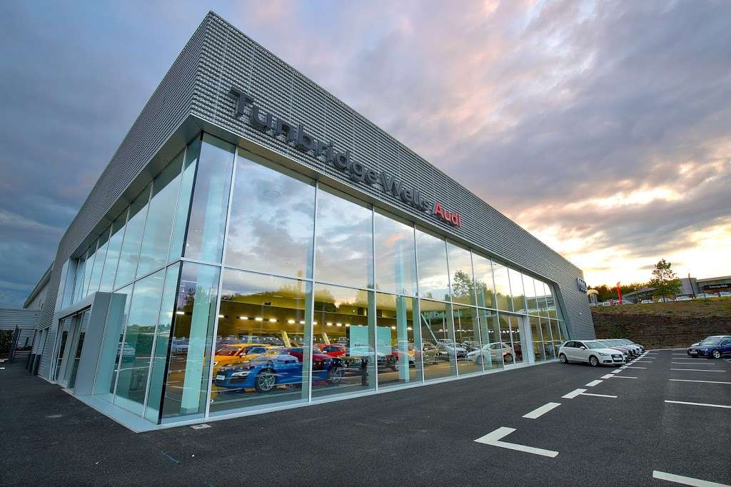 Tunbridge Wells Audi | 3 Dowding Way, Tunbridge Wells TN2 3UY, UK | Phone: 01892 703000