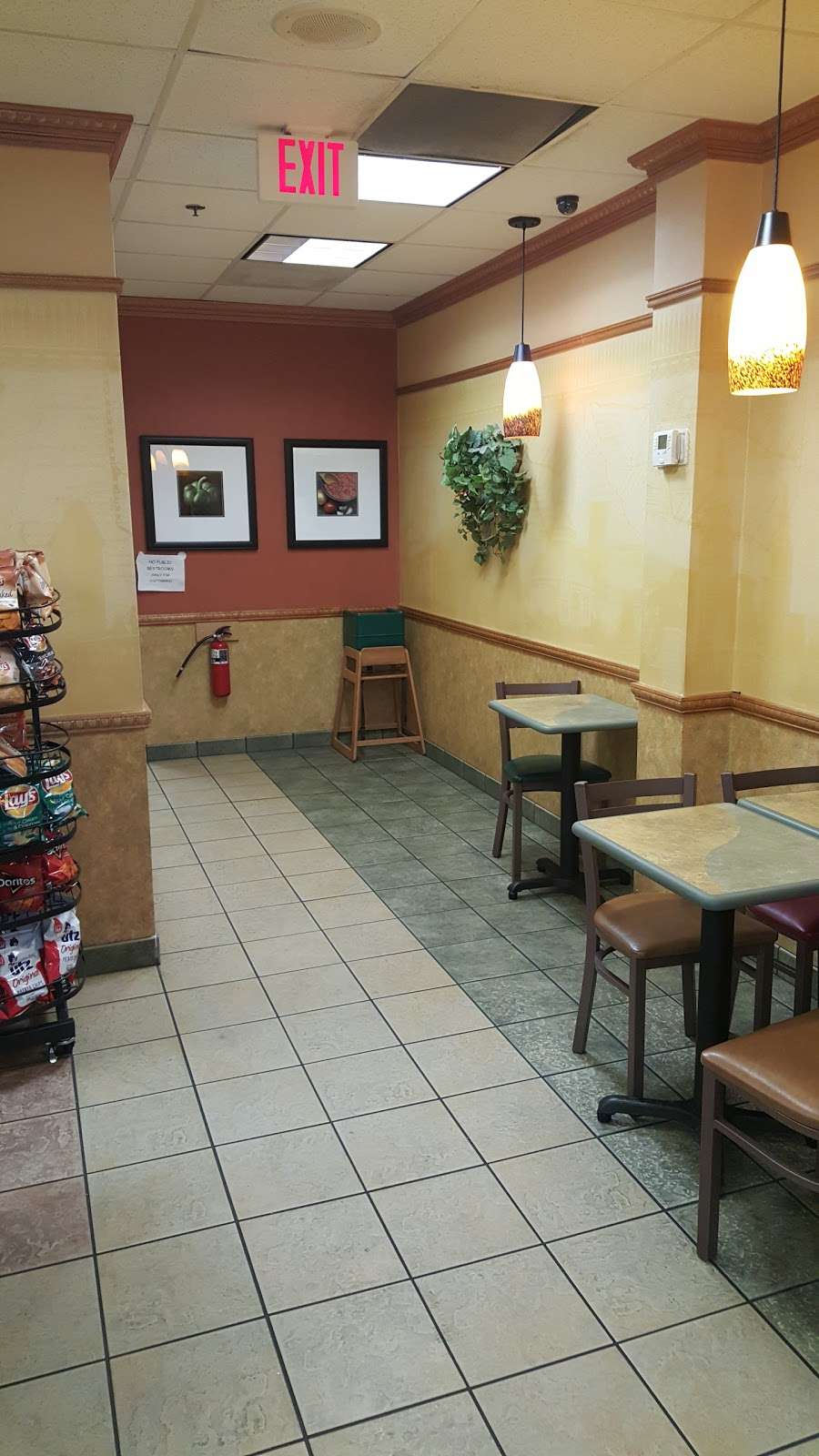 Subway Restaurants | 158 Smallwood Village Center, Waldorf, MD 20602, USA | Phone: (301) 374-2120