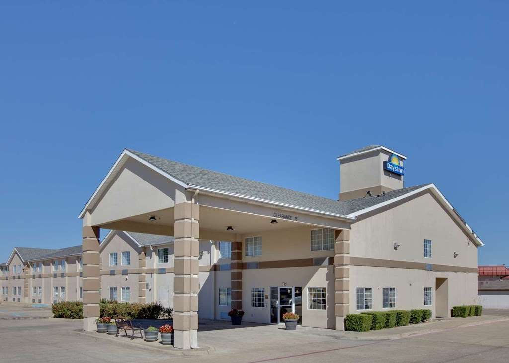 Days Inn by Wyndham Mesquite Rodeo TX | 140 Commerce Way, Mesquite, TX 75149, USA | Phone: (972) 285-1500