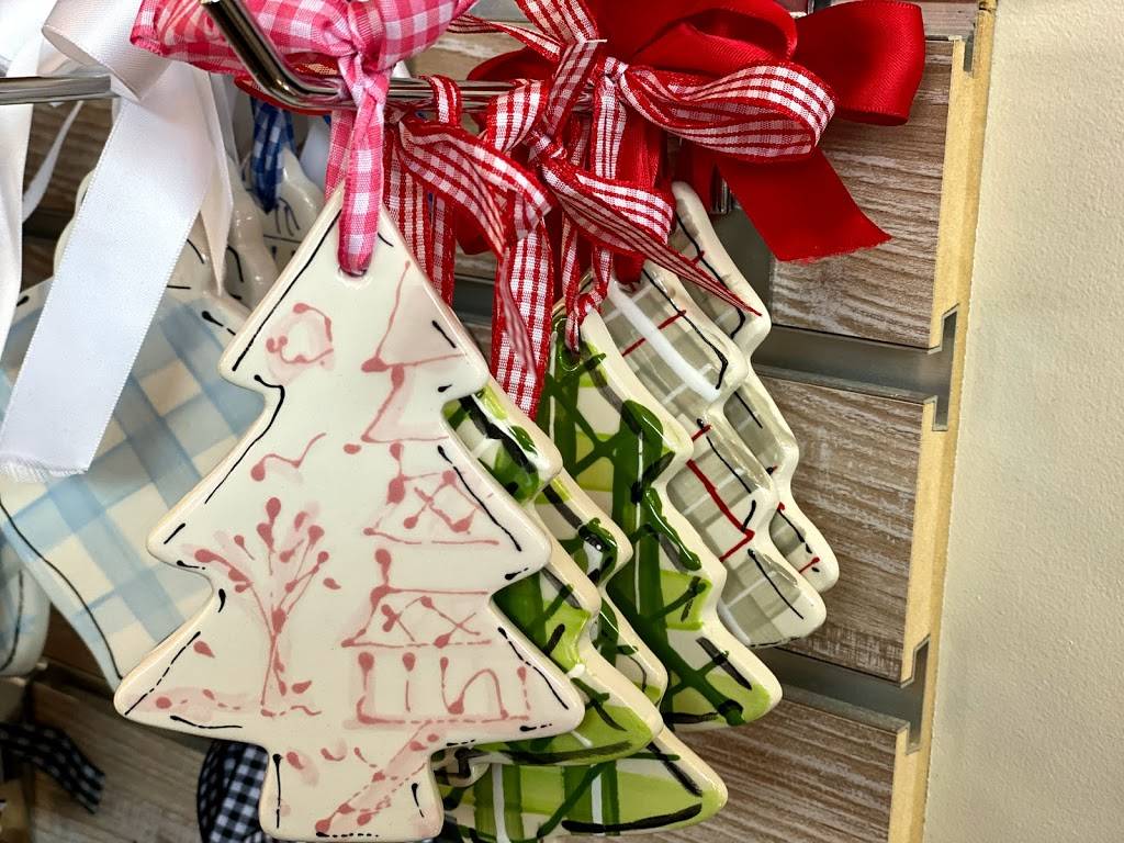 Bunches of Bows | 2497 Dixie Hwy suite b, Fort Mitchell, KY 41017, USA | Phone: (859) 331-4222