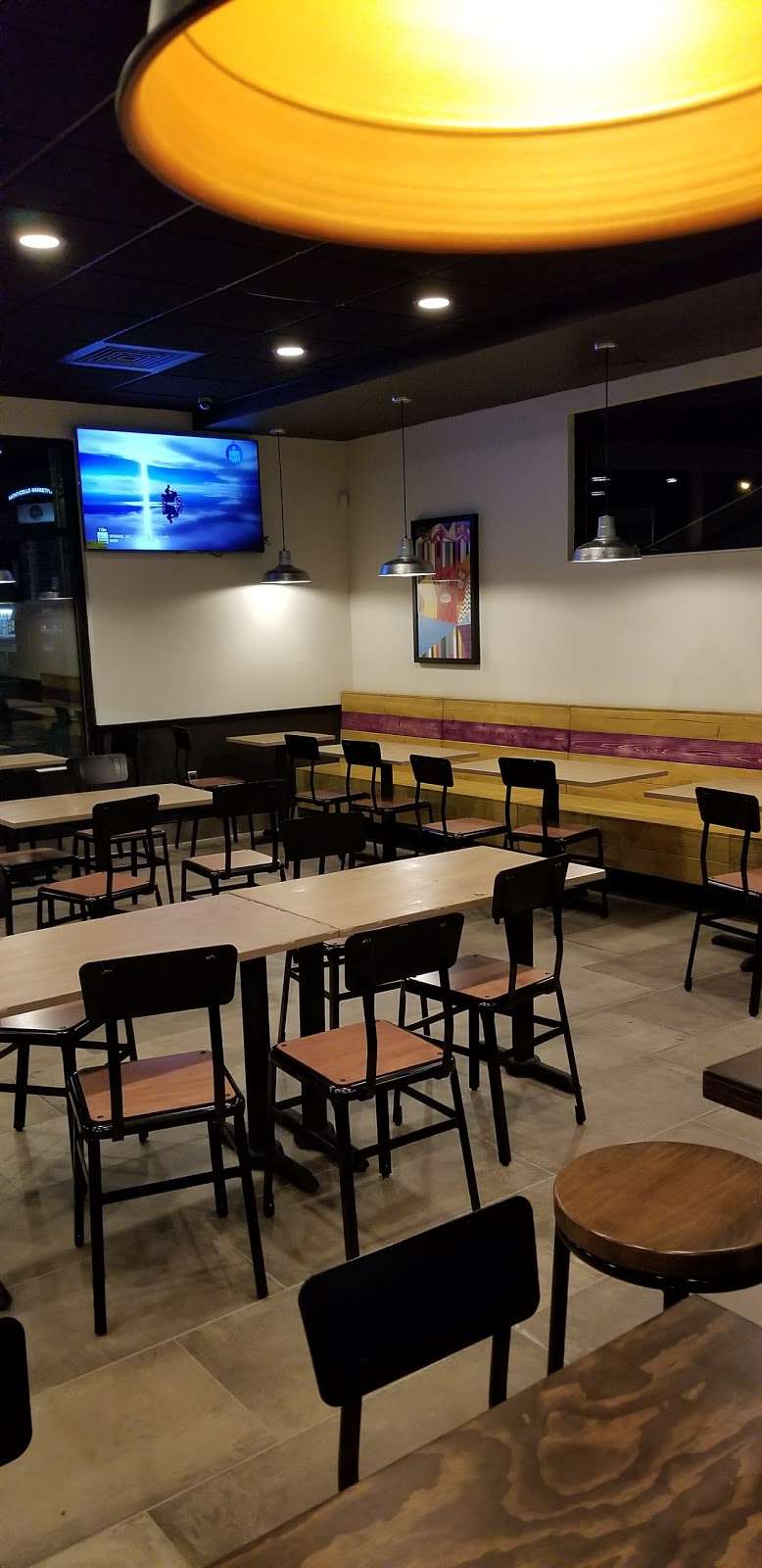Taco Bell | 1009 N Main St, Monticello, IN 47960, USA | Phone: (574) 583-9556