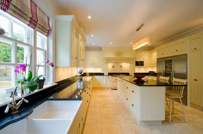 Deburgo Bespoke Kitchens | New Barns Farm Cottage, Roding Ln N, Chigwell IG7 6BJ, UK | Phone: 020 8501 4950