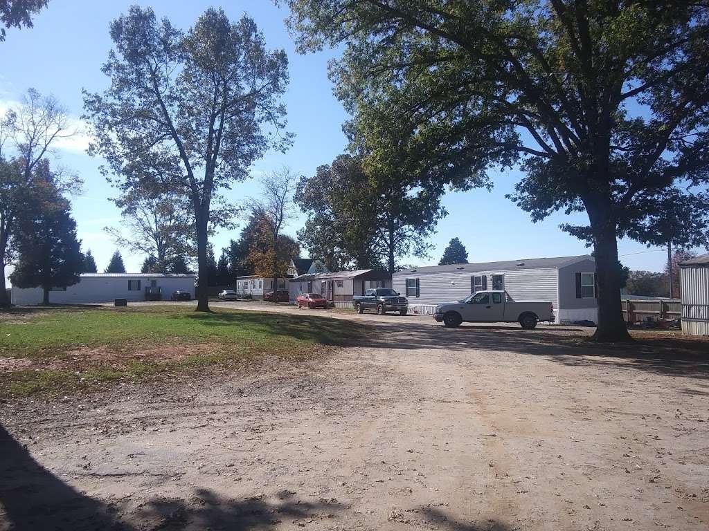 Hickory Ridge Mobile Home Park | 104 Bobbys Loop, Statesville, NC 28677, USA | Phone: (704) 878-2550