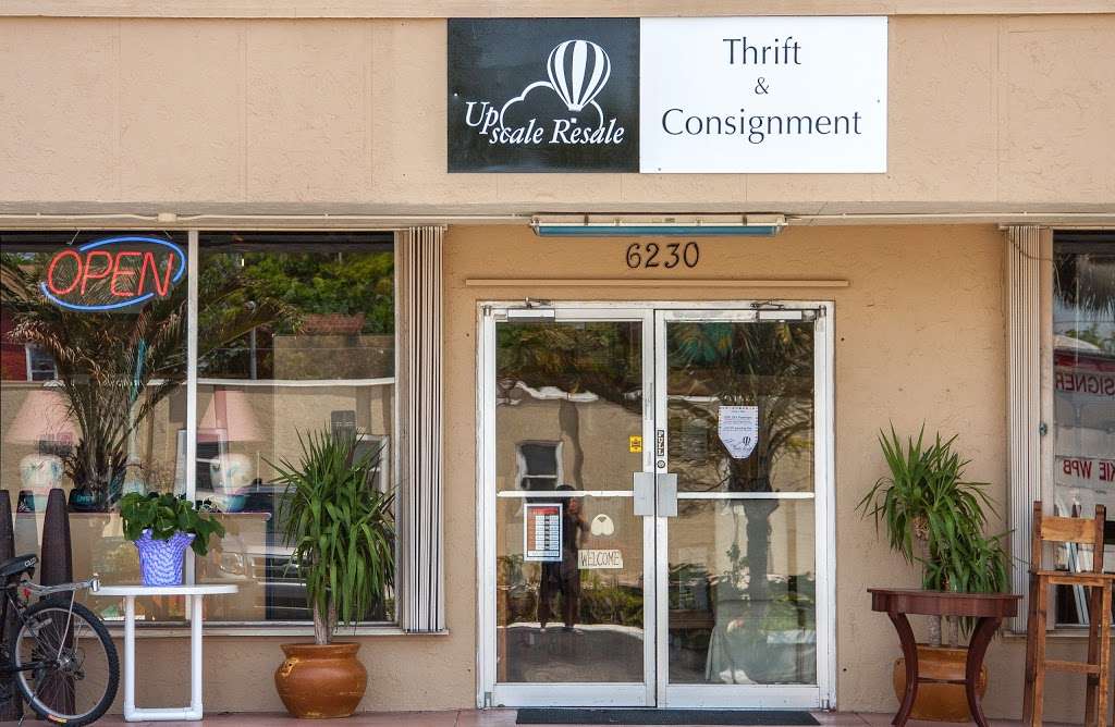 Upscale Resale Thrift & Consignment | 6230 S Dixie Hwy, West Palm Beach, FL 33405, USA | Phone: (561) 355-5559