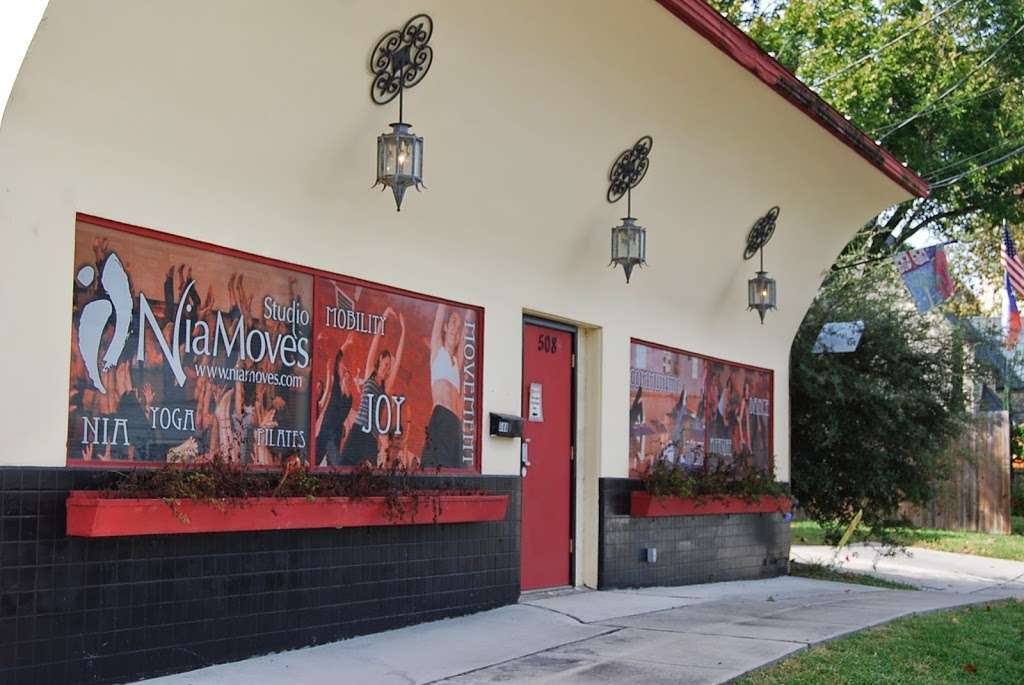 Studio NiaMoves | 508 Pecore St, Houston, TX 77009, USA | Phone: (713) 864-4260