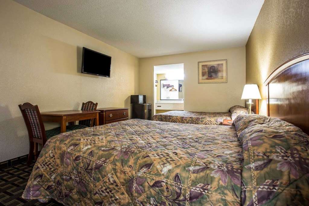 Econo Lodge | 1328 Jake Alexander Blvd S, Salisbury, NC 28146, USA | Phone: (704) 431-4542