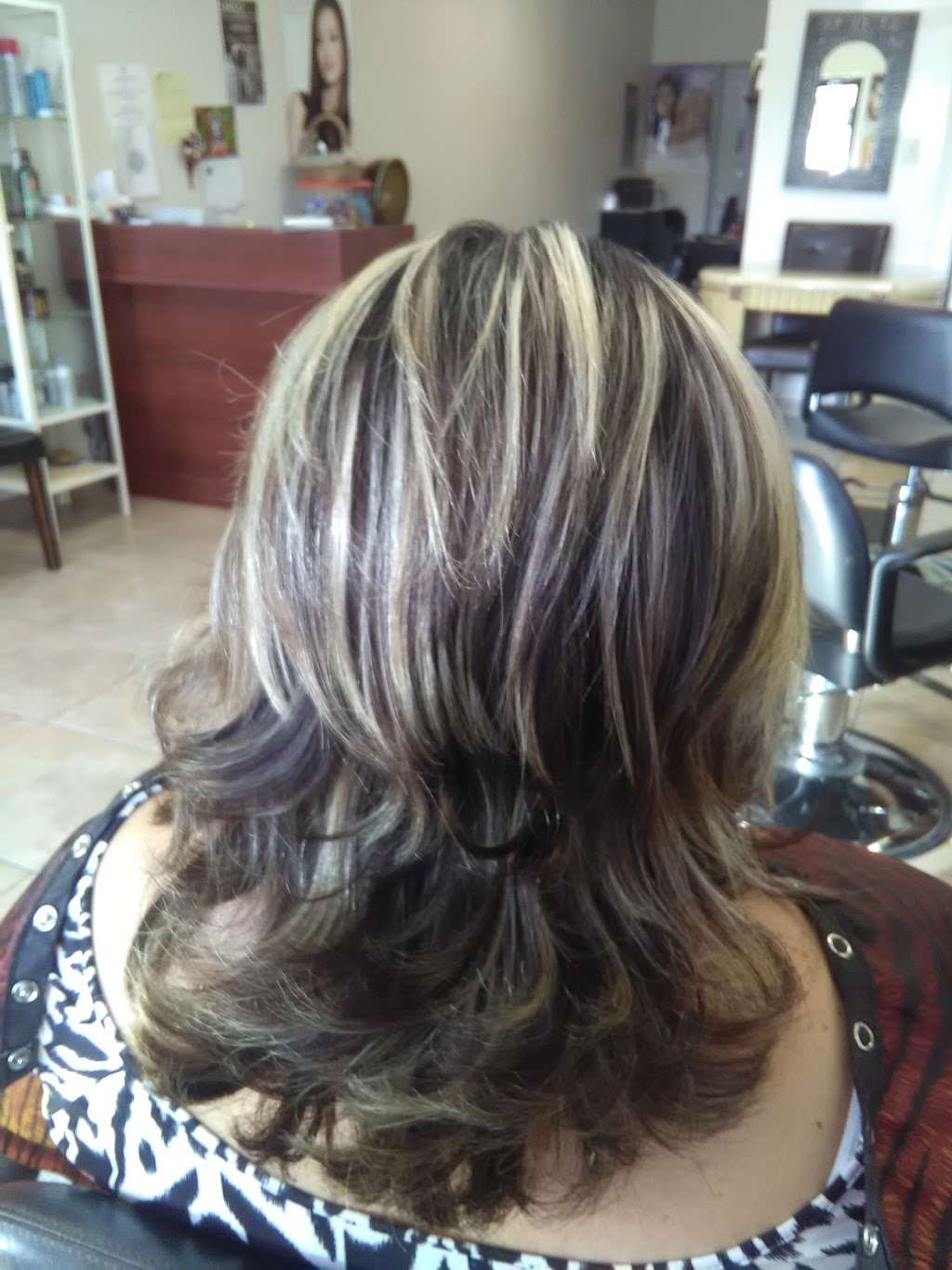 Salon De Bellesa Iris | 101 E Ellaine Ave, Pasadena, TX 77506, USA | Phone: (832) 878-6846