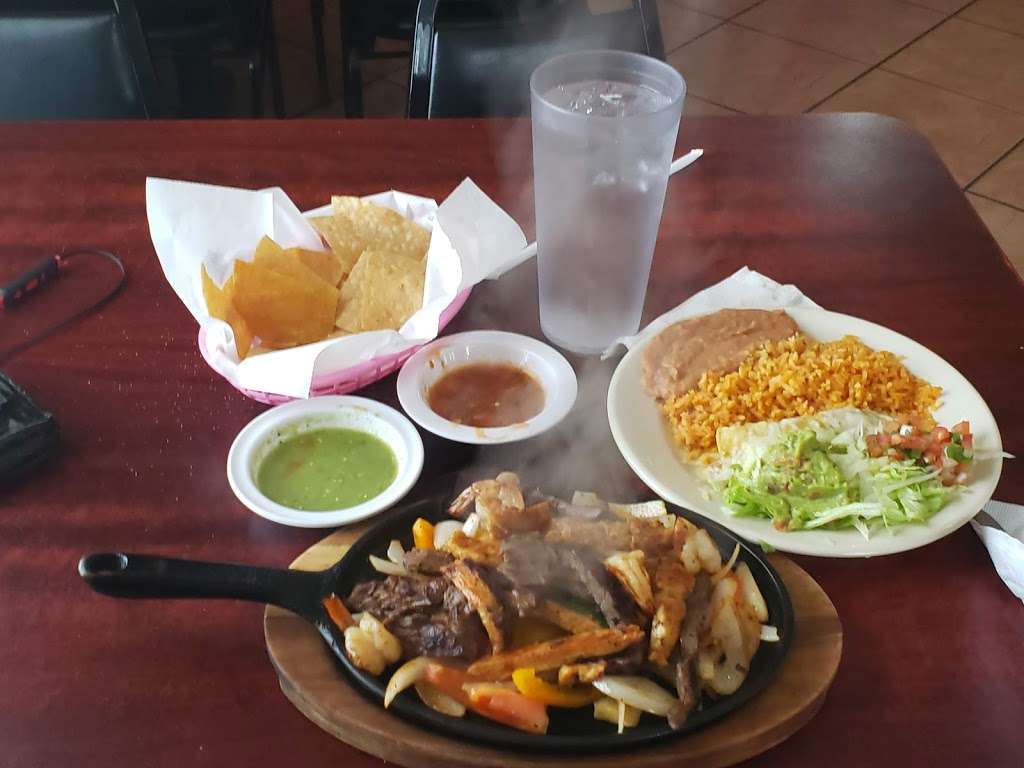 Leijas Mexican Food Restaurant | 13120 TX-105, Cut and Shoot, TX 77306, USA | Phone: (936) 264-4411