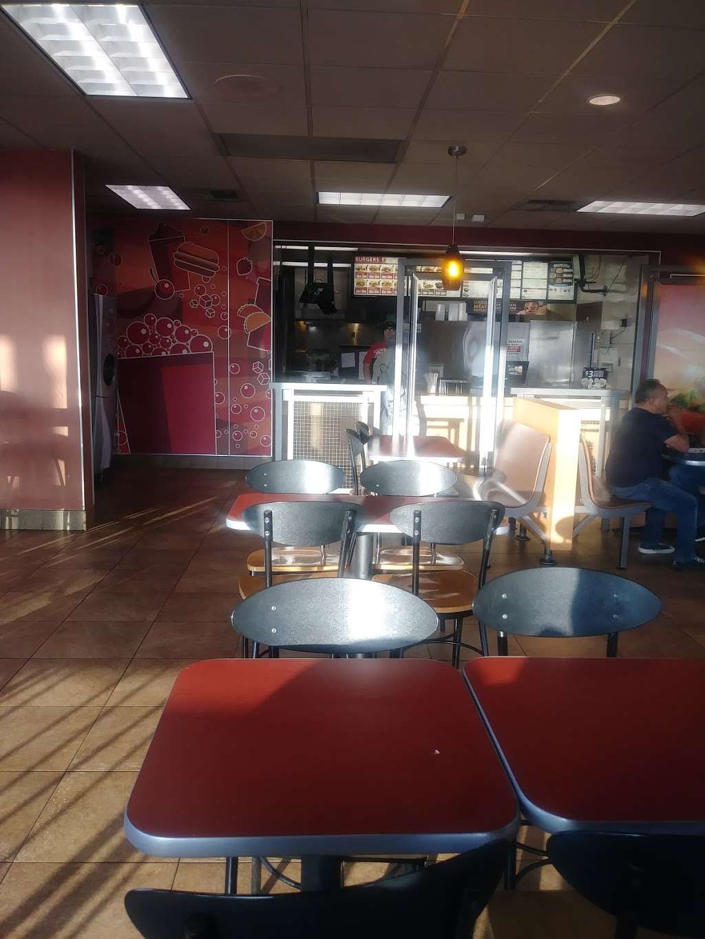 Jack in the Box | 11400 S Figueroa St, Los Angeles, CA 90061 | Phone: (323) 757-2677