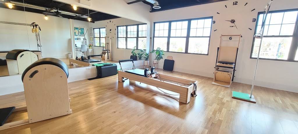 V Pilates | 1222 Washington Ct UNIT 202, Wilmette, IL 60091, USA | Phone: (773) 517-4593