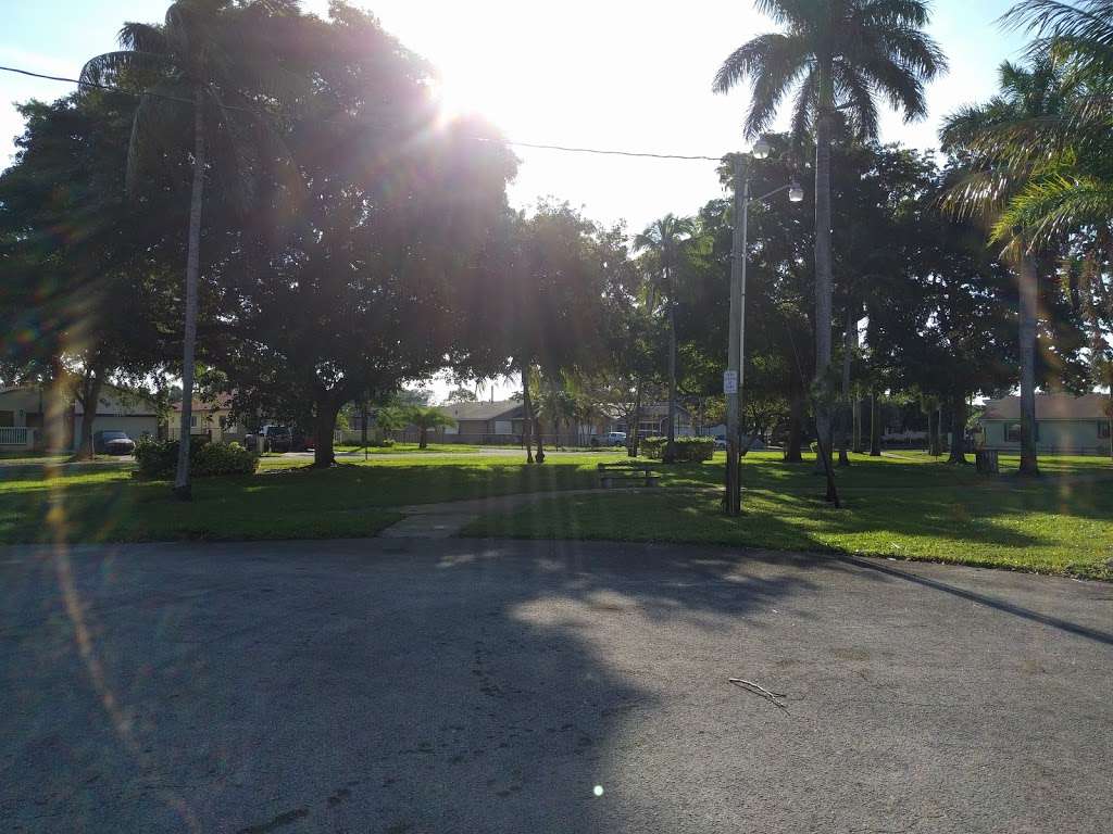 Waterview Park | 2660 Coolidge St, Hollywood, FL 33020, USA