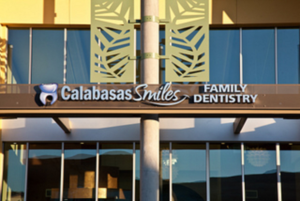 West Hills Smiles | 7150 Castle Peak Dr, West Hills, CA 91307, USA | Phone: (818) 878-7802