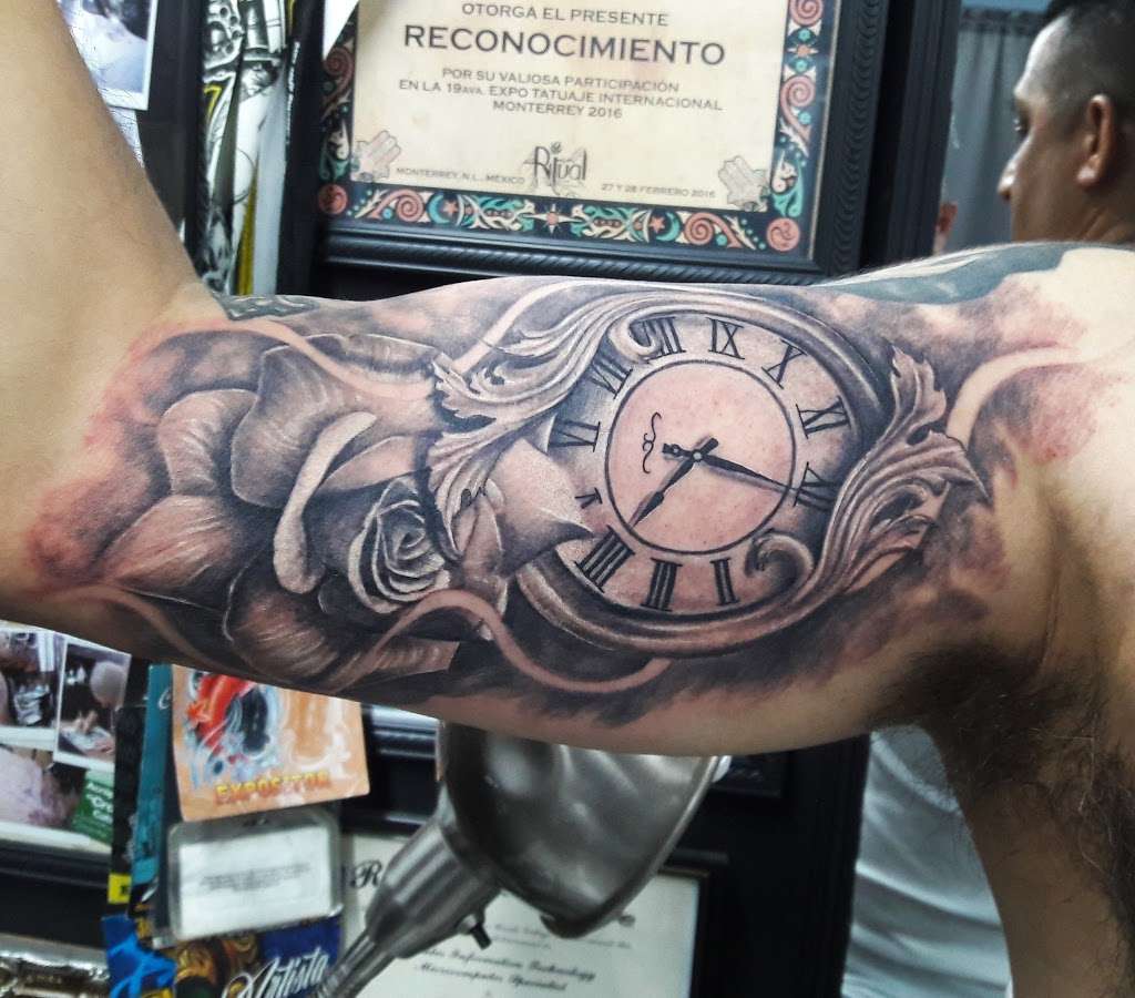 LA VIDA TINTA TATTOO STUDIO | Paseo Costero #317 Costa Playas deTijuana, Playas, Costa, 22506 Tijuana, Mexico | Phone: 664 976 8282