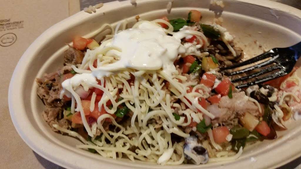 Chipotle Mexican Grill | 15375 W Bluemound Rd Ste 170, Brookfield, WI 53005, USA | Phone: (262) 796-0463