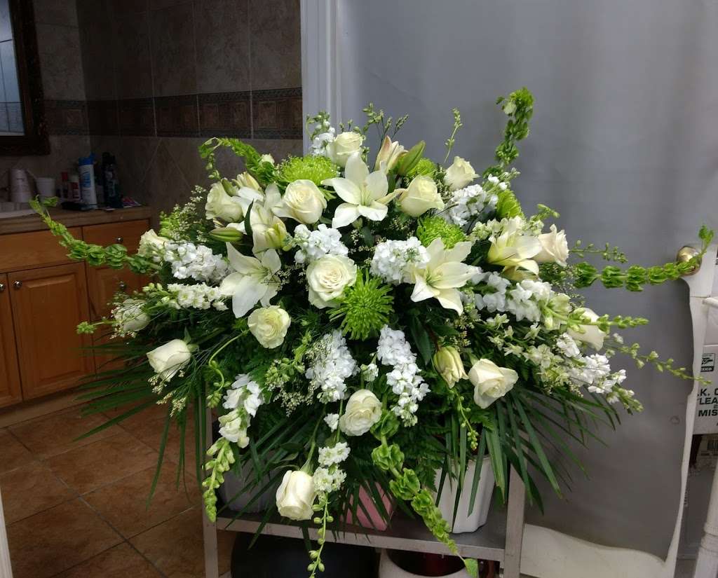 Flower Fashions | 10510 Altonbury Ln, Houston, TX 77031 | Phone: (713) 623-4099