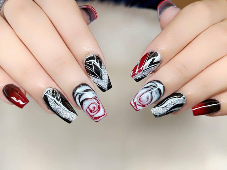 L a Nails | 3101 Penland Pkwy # G28, Anchorage, AK 99508, USA | Phone: (907) 272-2782