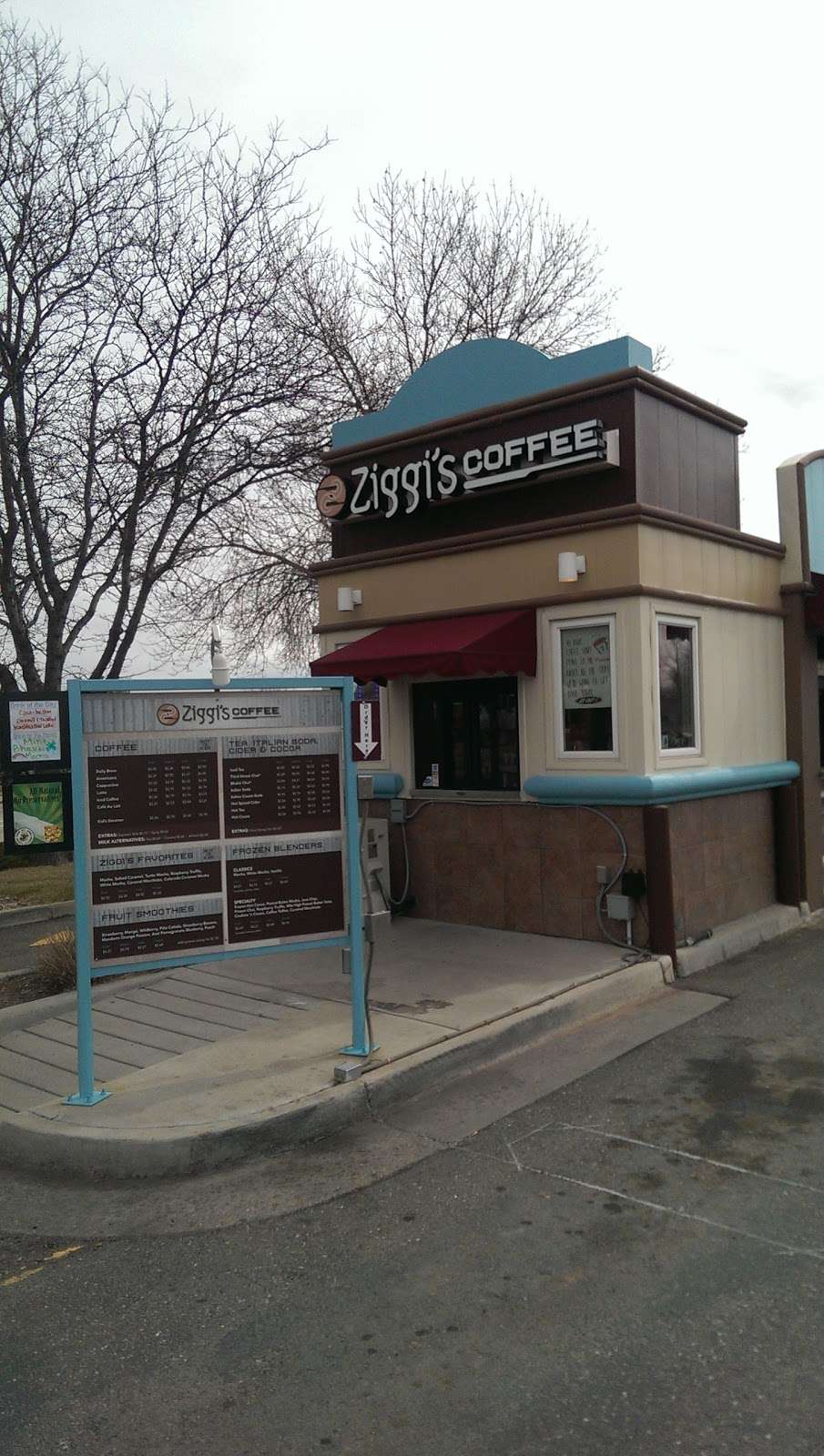 Ziggis Coffee | 1729 Hover St, Longmont, CO 80501, USA | Phone: (303) 682-5120