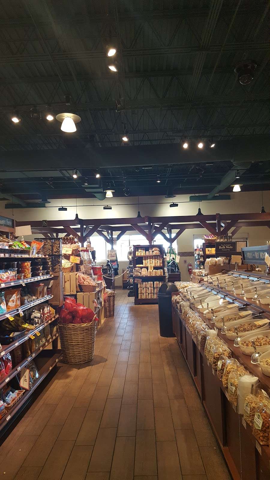 The Fresh Market | 5808 Northwest Hwy, Crystal Lake, IL 60014 | Phone: (815) 444-7360