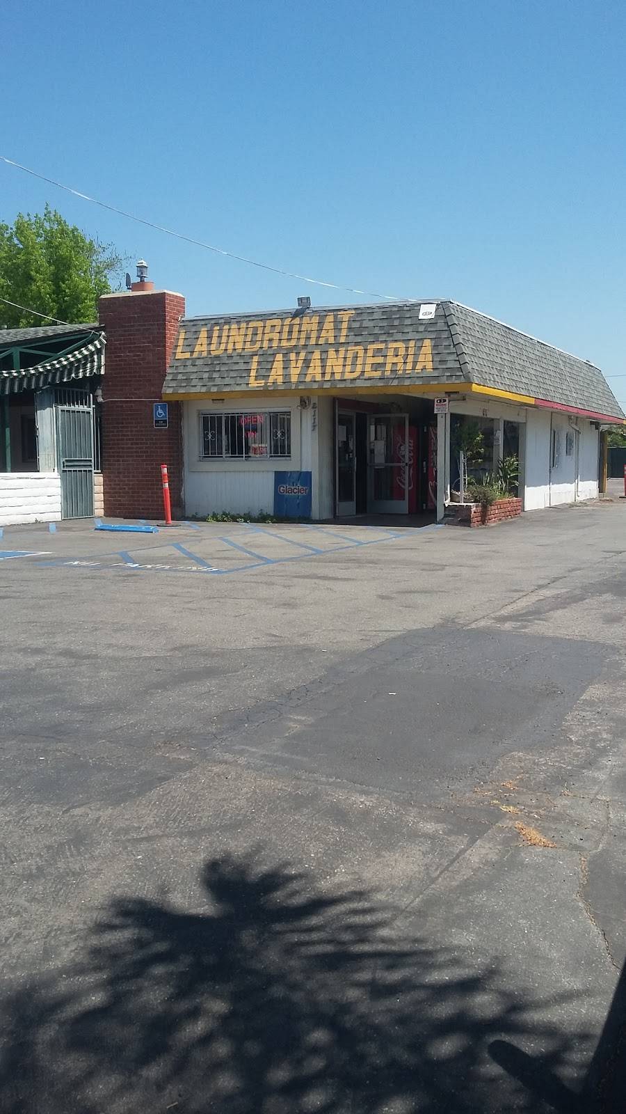 Lighthouse Laundromat | 2117 N Orange Olive Rd, Orange, CA 92865, USA | Phone: (714) 998-8440