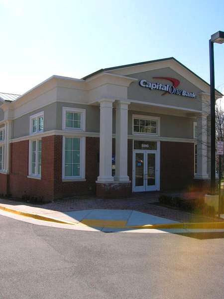 Capital One Bank | 6890 Elm St, McLean, VA 22101, USA | Phone: (703) 917-1622