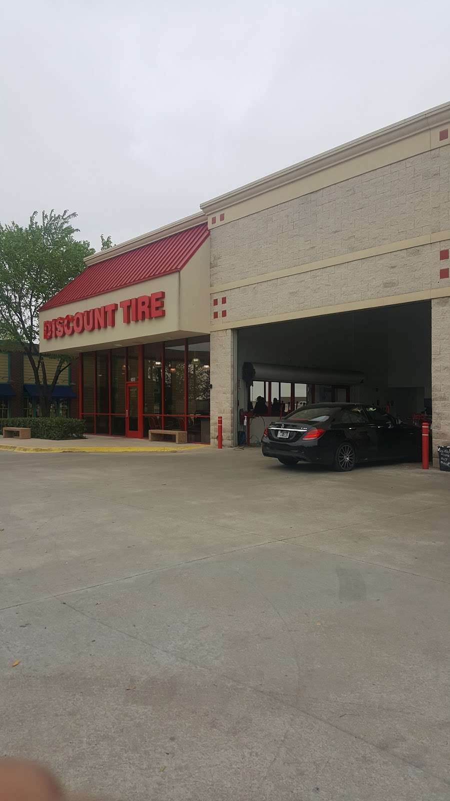 Discount Tire | 2405 E Grapevine Mills Cir, Grapevine, TX 76051, USA | Phone: (972) 539-7171