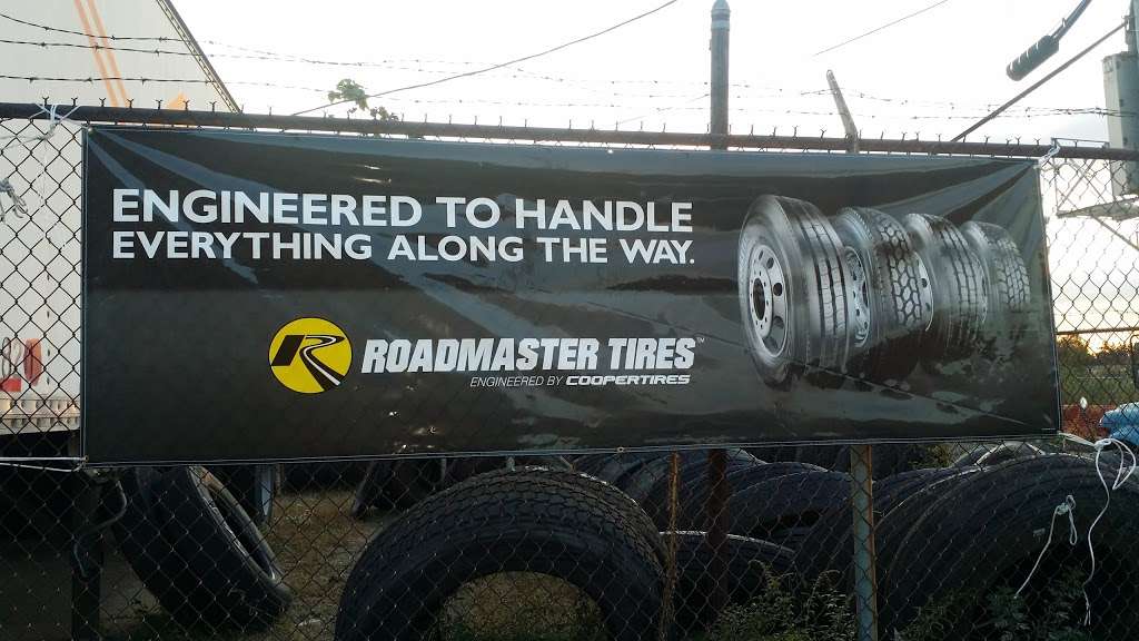 R & R Truck Tire Services Inc | 2264 Broadway, Camden, NJ 08104, USA | Phone: (856) 966-0058