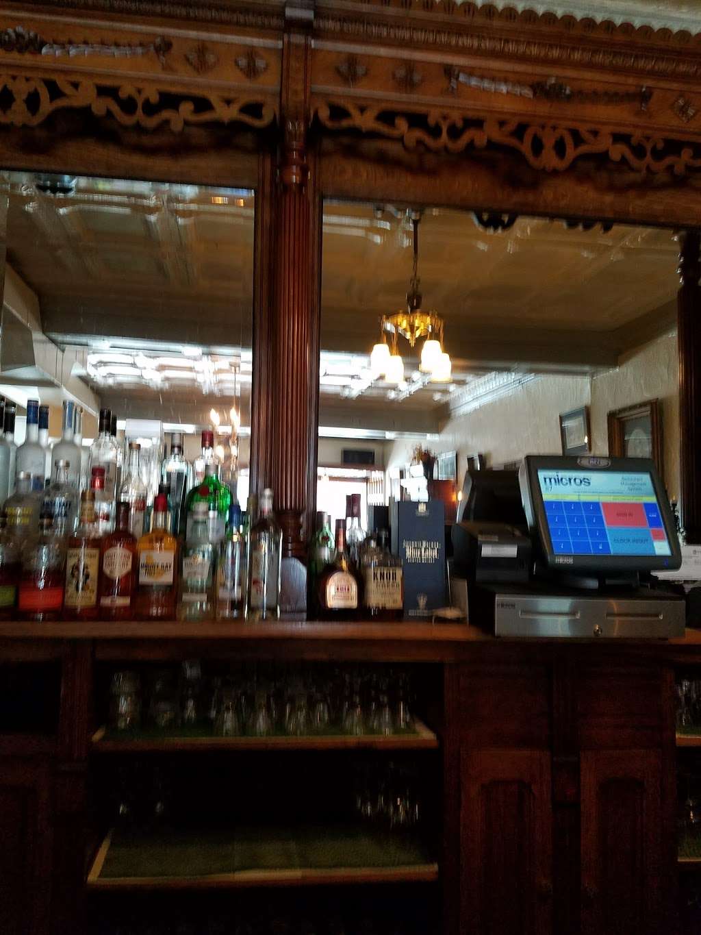 James Buchanan Pub & Restaurant | 15 N Main St, Mercersburg, PA 17236, USA | Phone: (717) 328-0011