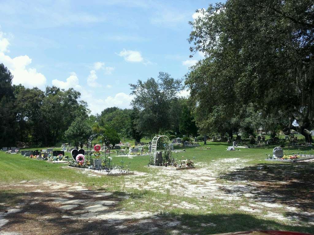 Mascotte Cemetery | FL-50, Mascotte, FL 34753 | Phone: (352) 429-3341
