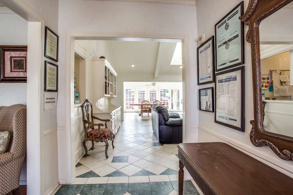 Avendelle Assisted Living on Merriman | 7125 Merriman Pkwy, Dallas, TX 75231, USA | Phone: (214) 893-2273