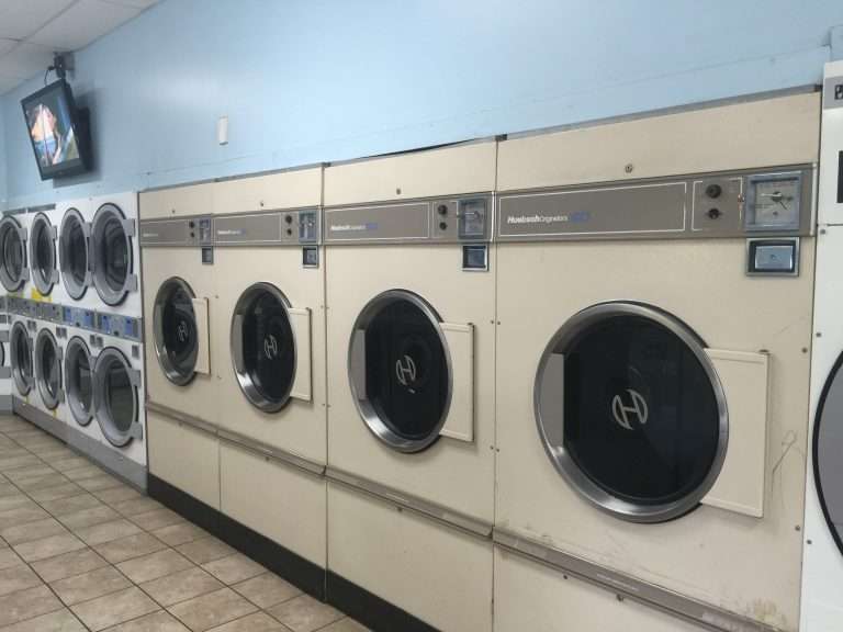 Clean Clothes Dry Cleaners and Alterations - Eastway Drive | 2911 Eastway Dr, Charlotte, NC 28205 | Phone: (704) 567-6224