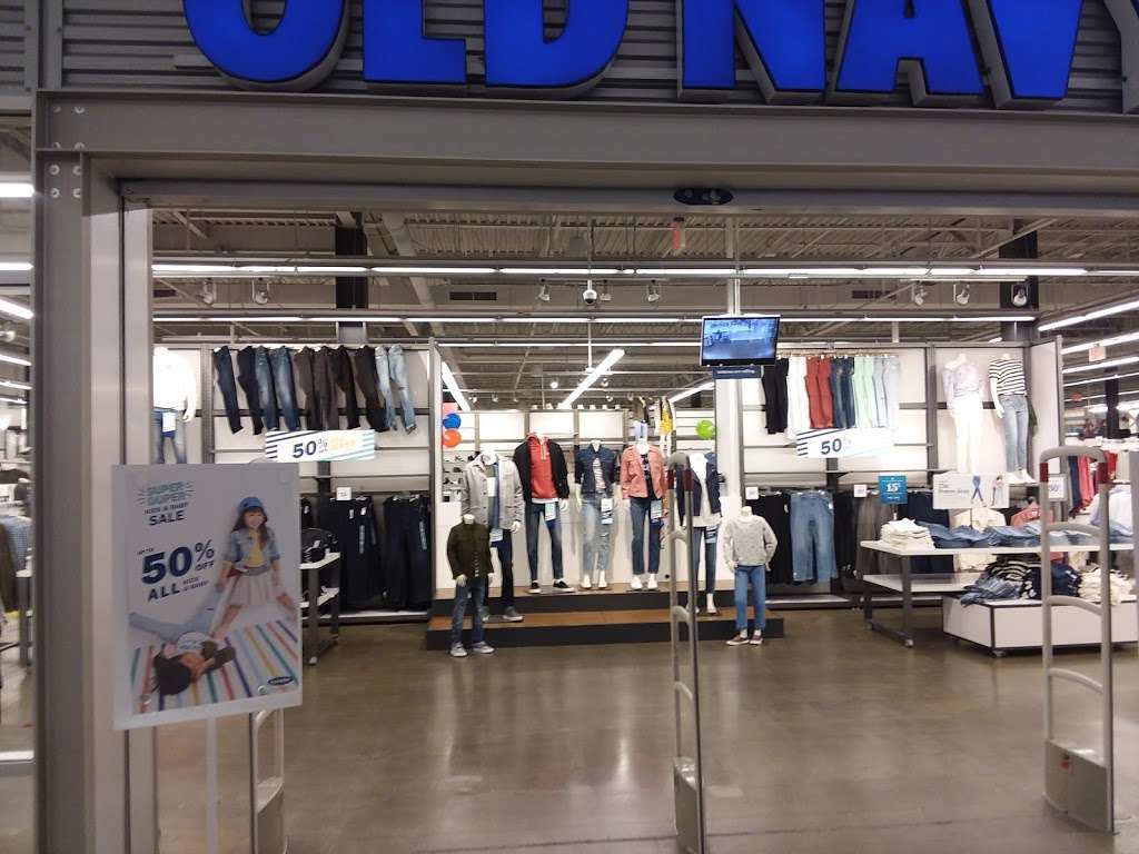 Old Navy | 1277 Broadway, Saugus, MA 01906, USA | Phone: (781) 941-8201