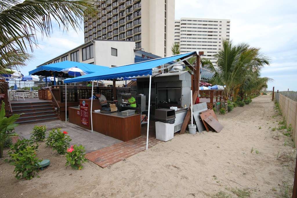 Lennys Beach Bar & Grill | 10100 Coastal Hwy, On The Beach, Ocean City, MD 21842, USA | Phone: (410) 524-7500