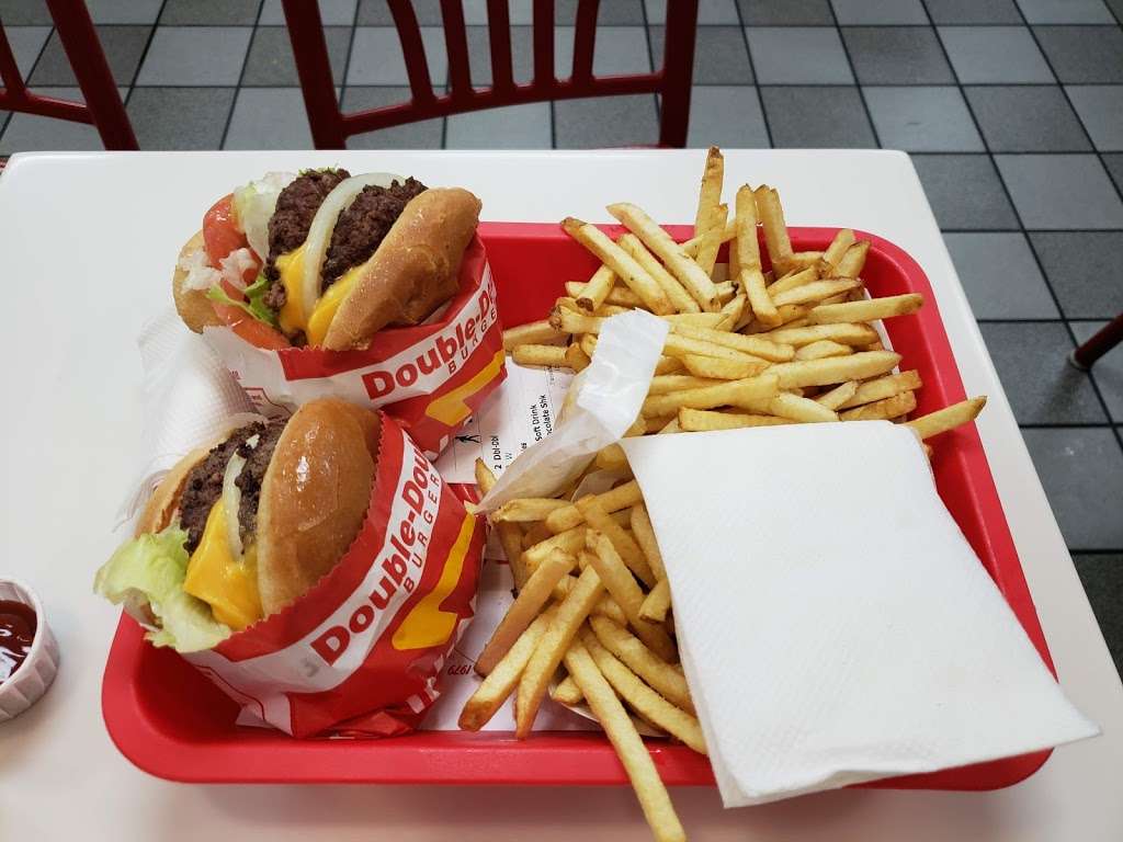 In-N-Out Burger | 3801 Inglewood Ave, Redondo Beach, CA 90278, USA | Phone: (800) 786-1000