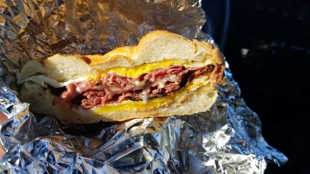 Hawleyville Deli | 26 Hawleyville Rd, Newtown, CT 06470, USA | Phone: (203) 426-2007